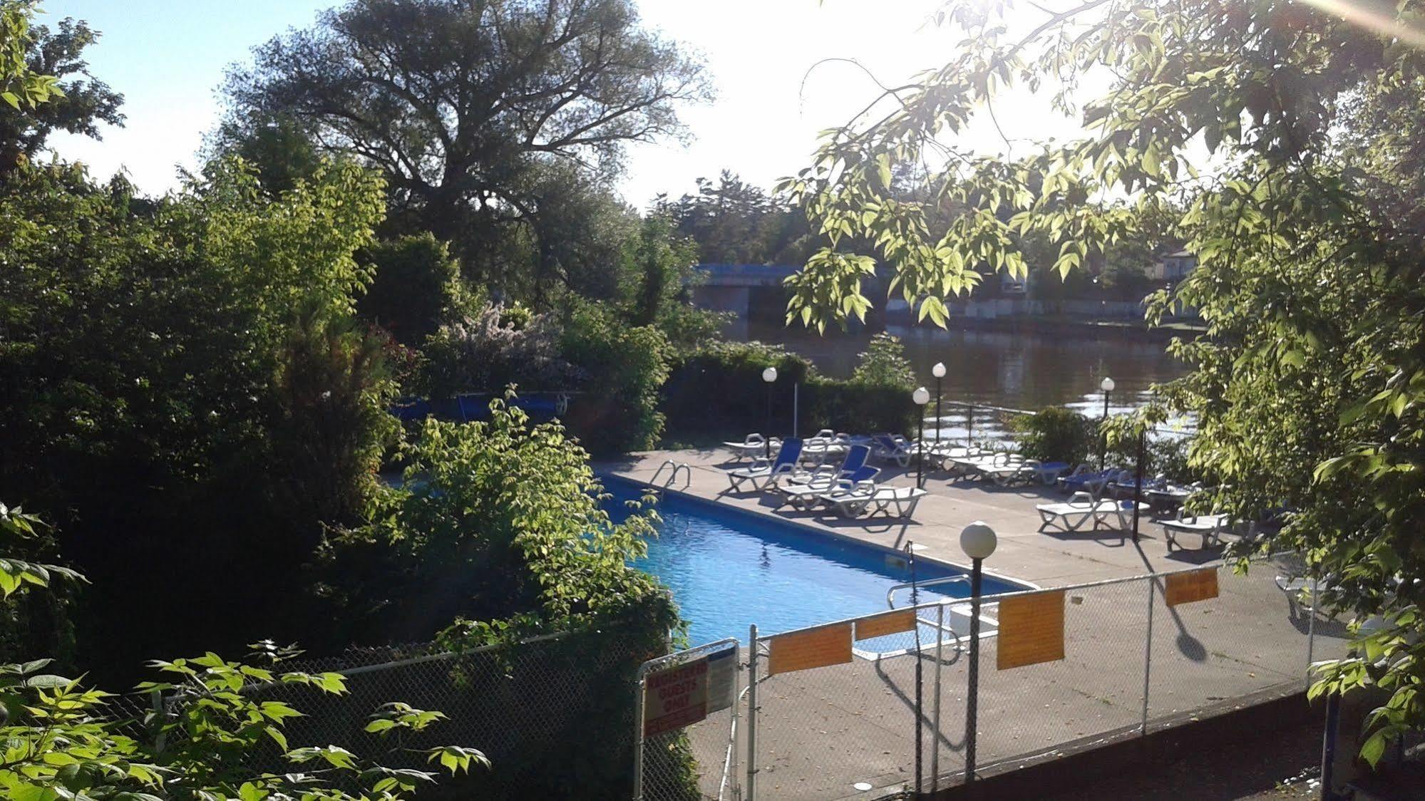 Villa Nova Motel Wasaga Beach Zewnętrze zdjęcie