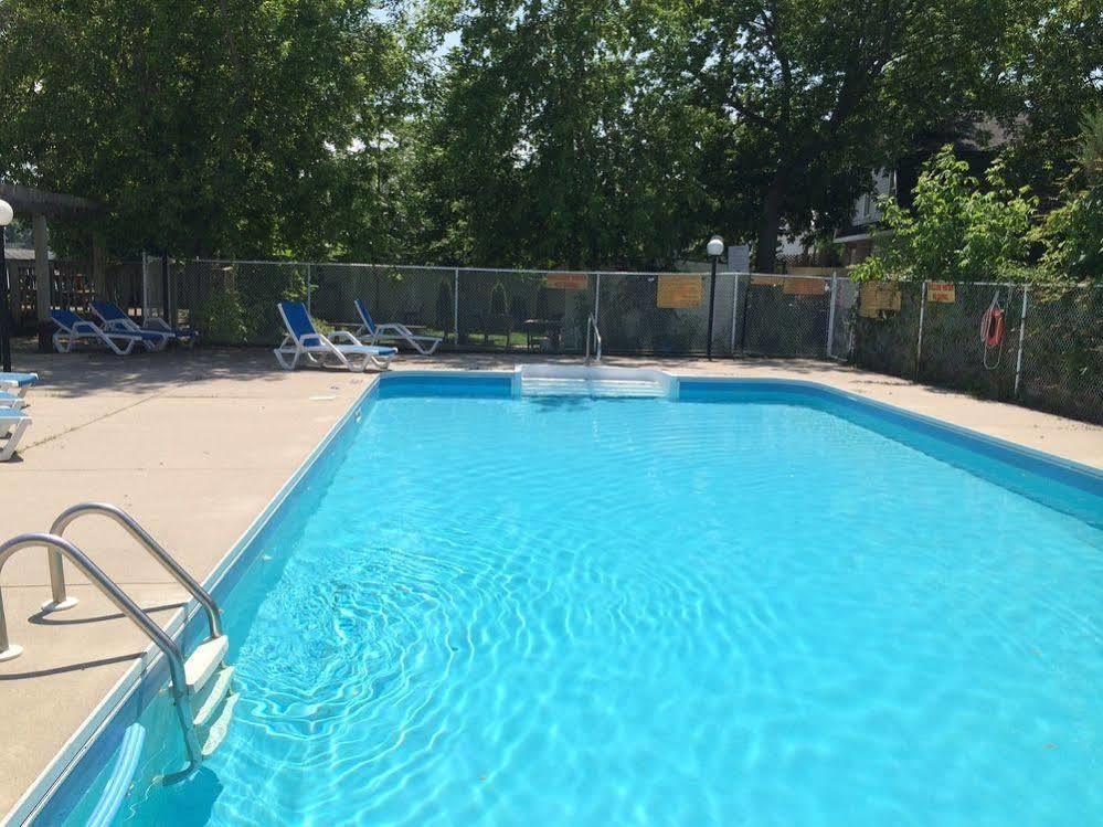 Villa Nova Motel Wasaga Beach Zewnętrze zdjęcie
